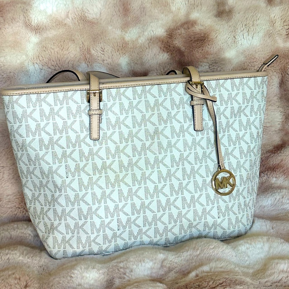 Michael Kors Jet Set Travel Leather Trim Tote Bag in Vanilla